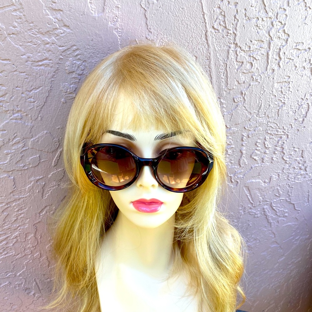 Round Oversized Women’s Sunglasses in Tortoiseshell